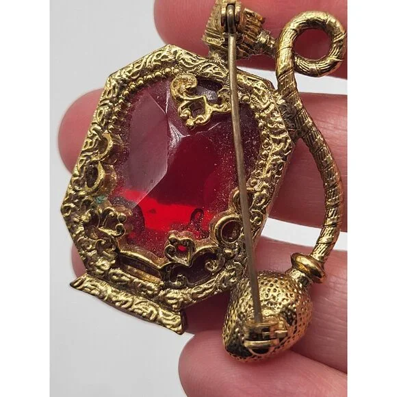 VTG Figural Ornate Perfume Bottle Pin Brooch Gold Tone Red Glass Faceted Stone - Picture 3 of 8